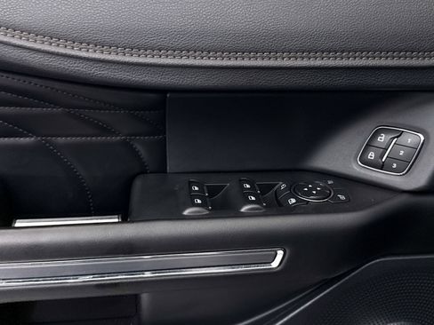 Used 2018 Ford Expedition Max Platinum AWD/4WD image 31