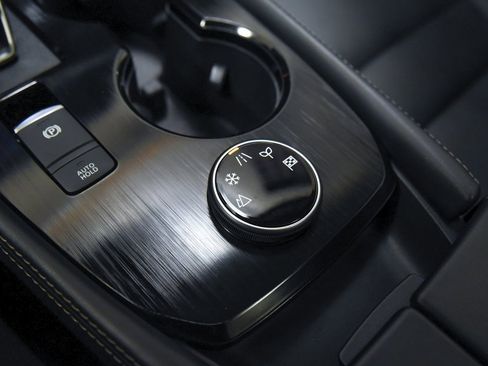 Used 2023 Nissan Rogue SL w/ SL Premium Package image 29