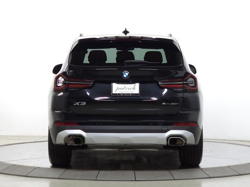 Used 2024 BMW X3 xDrive30i w/ Premium Package image 7