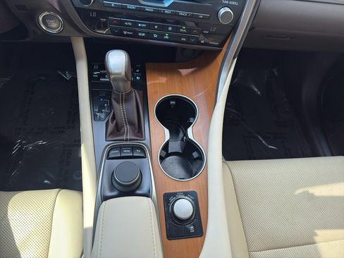 Used 2019 Lexus RX 350 FWD w/ Premium Package image 29