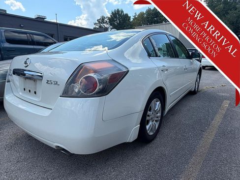 Used 2010 Nissan Altima 2.5 SL w/ SL Pkg FWD image 6