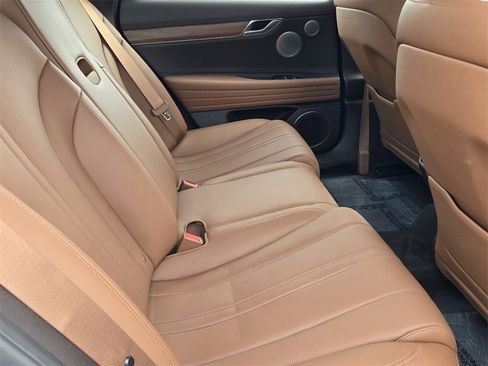 Used 2024 Genesis G80 image 15