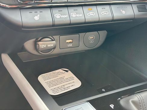 New 2026 Hyundai Elantra Limited FWD image 31
