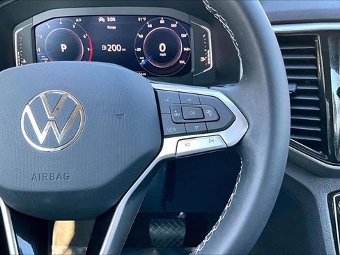 Certified 2023 Volkswagen Atlas SE image 24