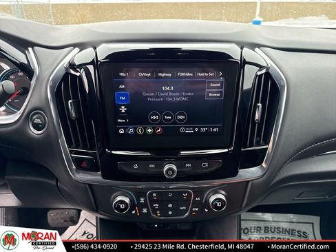 Used 2023 Chevrolet Traverse LT image 18
