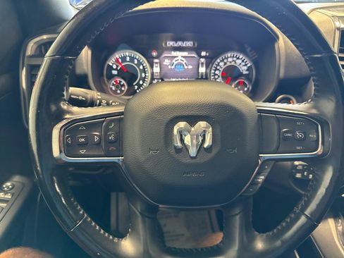 Used 2020 RAM 1500 Big Horn w/ Built-to-serve Edition AWD/4WD image 25