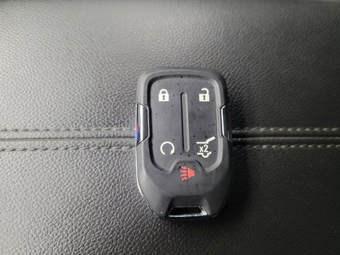 Used 2022 GMC Terrain SLE w/ Driver Convenience Package image 32