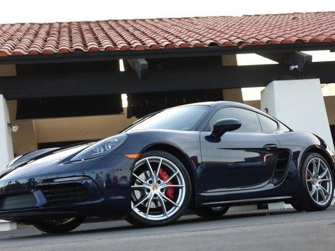 Used 2017 Porsche 718 Cayman S image 3