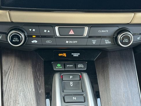 Used 2018 Honda Clarity Plug-In Hybrid image 20