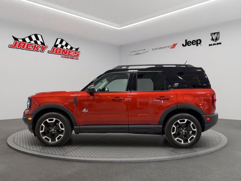 Used 2022 Ford Bronco Sport Outer Banks w/ Tech Package image 3