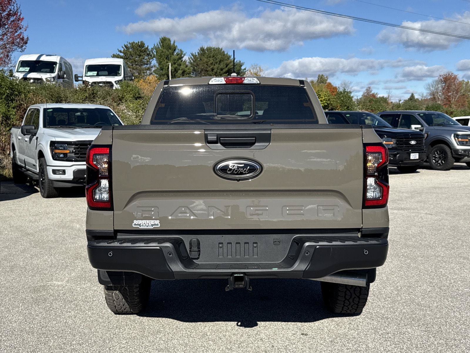 New 2025 Ford Ranger Lariat w/ Black Appearance Package AWD/4WD image 8
