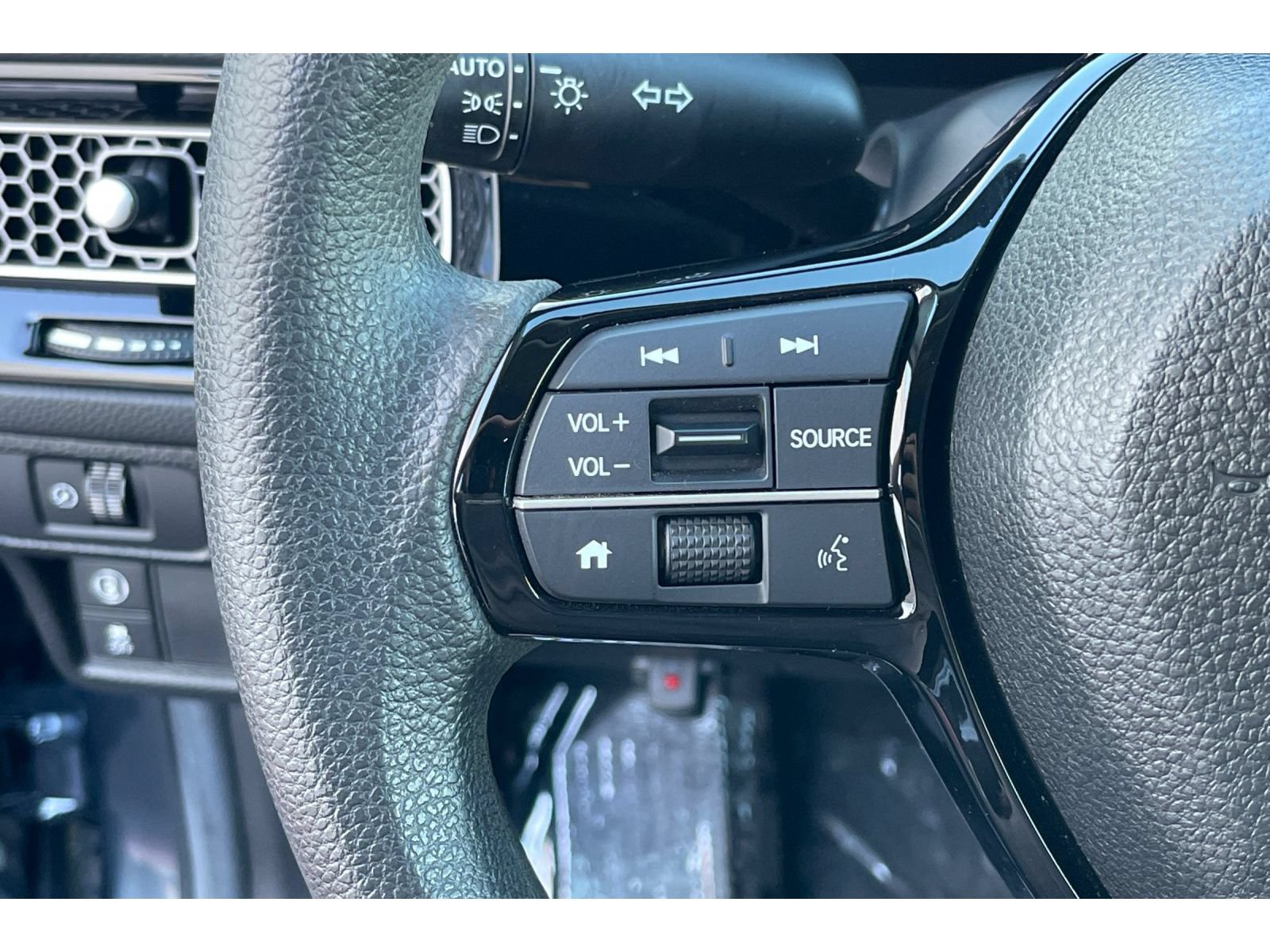 Certified 2024 Honda Civic LX image 34