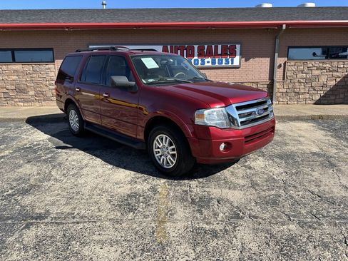 Used 2014 Ford Expedition XLT image 2