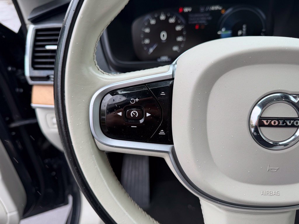 Used 2021 Volvo XC90 T8 Inscription Expression w/ Protection Package Premier AWD/4WD image 17