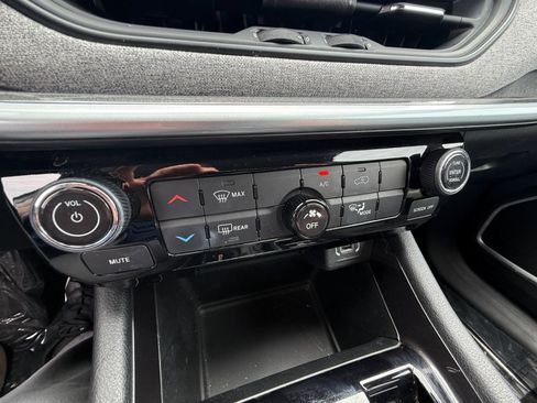 Used 2022 Jeep Compass Latitude AWD/4WD image 28