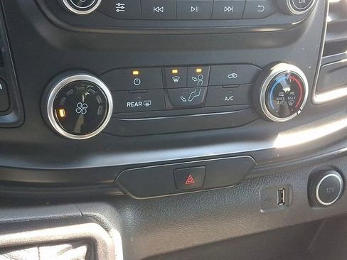 Used 2021 Ford Transit 350 XLT RWD image 19