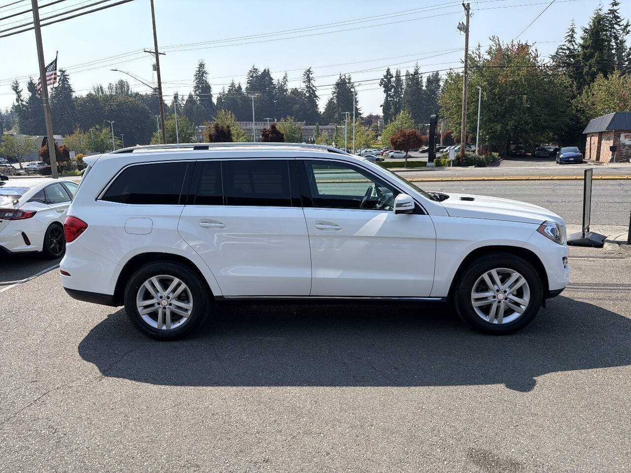 Used 2016 Mercedes-Benz GL 450 4MATIC image 10
