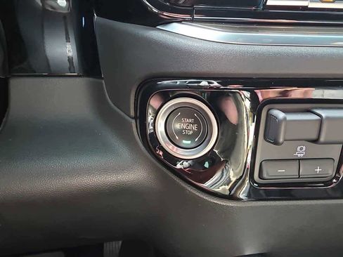 Used 2022 Chevrolet Silverado 1500 High Country w/ High Country Premium Package image 30