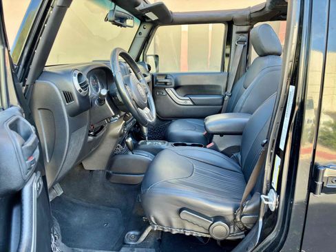 Used 2013 Jeep Wrangler Unlimited Sport AWD/4WD image 36