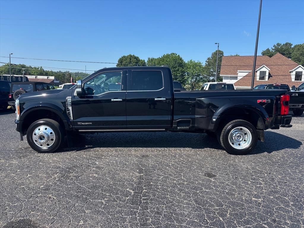Used 2023 Ford F450 Platinum w/ FX4 Off-Road Package AWD/4WD image 4