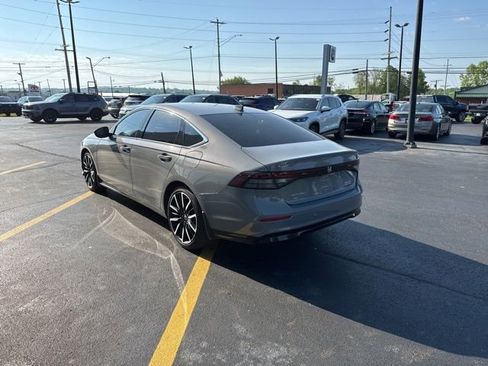 Used 2024 Honda Accord Touring image 6