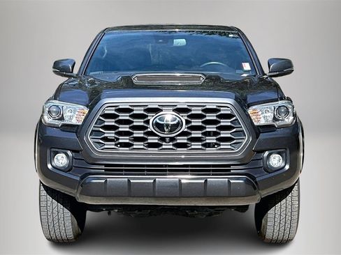 Used 2023 Toyota Tacoma TRD Sport image 3