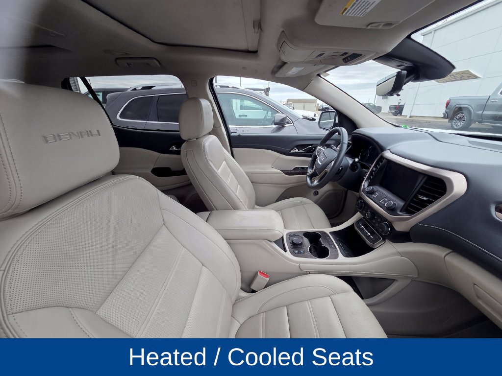 Used 2023 GMC Acadia Denali w/ Denali Ultimate Package AWD/4WD image 11