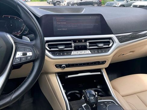 Used 2019 BMW 330i xDrive Sedan w/ Premium Package AWD/4WD image 18