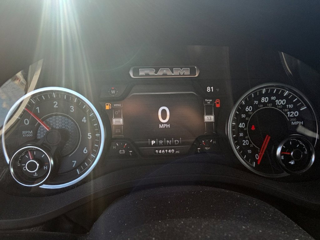 Used 2023 RAM 1500 Laramie AWD/4WD image 7