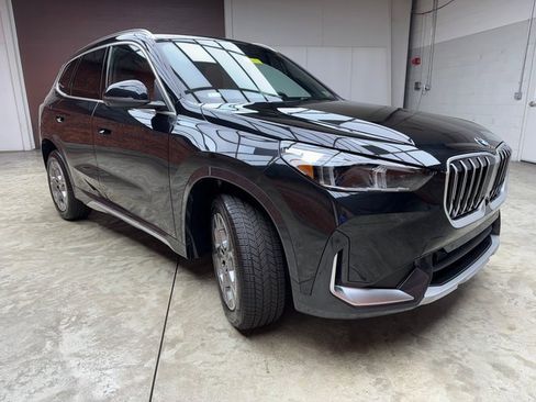 Used 2025 BMW X1 xDrive28i w/ Technology Package image 7