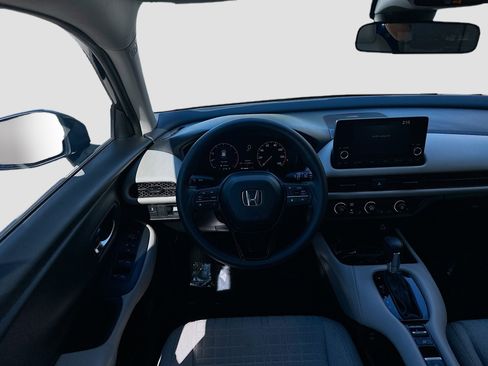 Certified 2024 Honda HR-V LX image 20