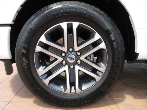 Certified 2022 Ford F150 XL w/ STX Appearance Package RWD image 8