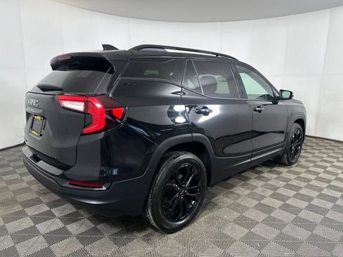 Used 2022 GMC Terrain SLT w/ Elevation Edition image 3