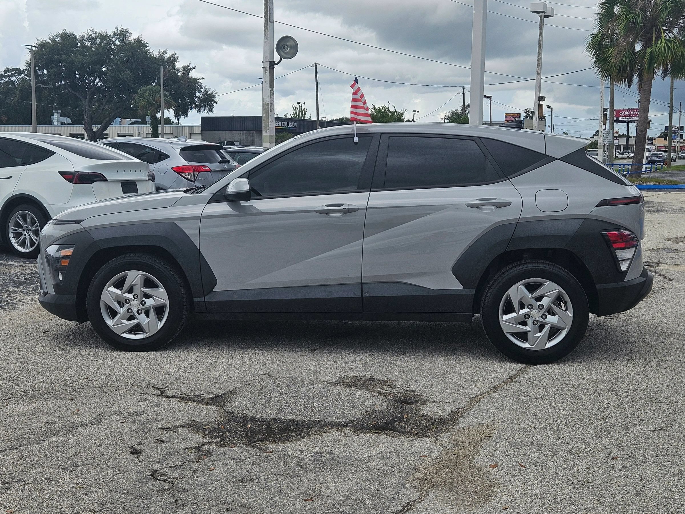 Used 2024 Hyundai Kona SE FWD image 4