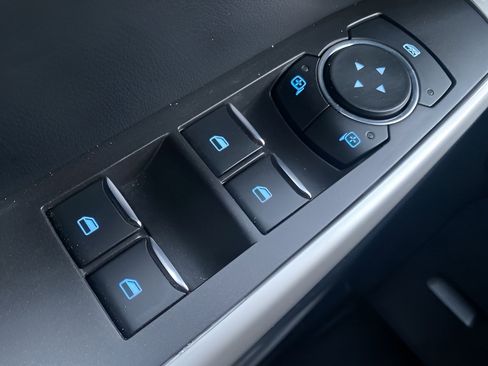 Certified 2023 Ford Explorer XLT w/ Equipment Group 202A image 19