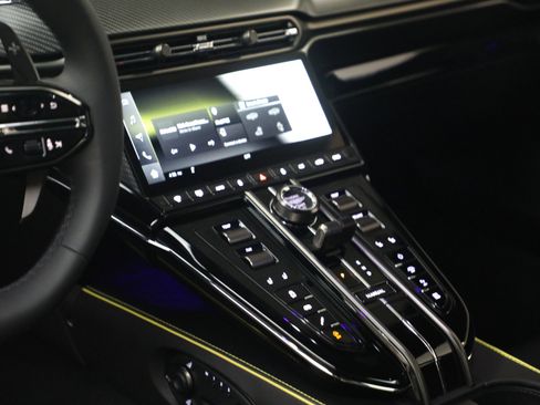 New 2026 Aston Martin V8 Vantage S RWD image 21