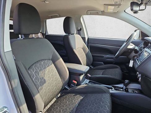 Used 2025 Mitsubishi Outlander Sport AWD image 19