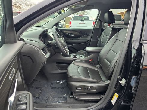 Certified 2022 GMC Terrain SLT w/ LPO, Floor Liner Package image 13