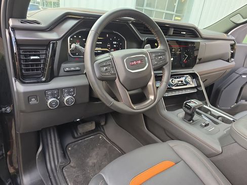 Used 2025 GMC Sierra 1500 AT4 w/ AT4 Premium Package AWD/4WD image 15