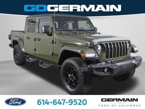 Used 2022 Jeep Gladiator Sport AWD/4WD image 5