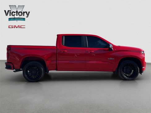 Used 2021 Chevrolet Silverado 1500 RST image 18