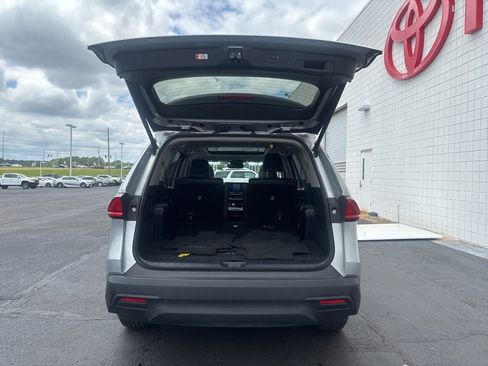 Used 2025 Toyota Grand Highlander FWD image 33