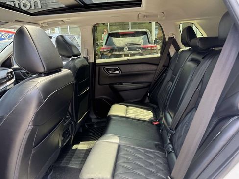 Certified 2026 Nissan Rogue Platinum w/ Platinum Premium Package AWD/4WD image 10