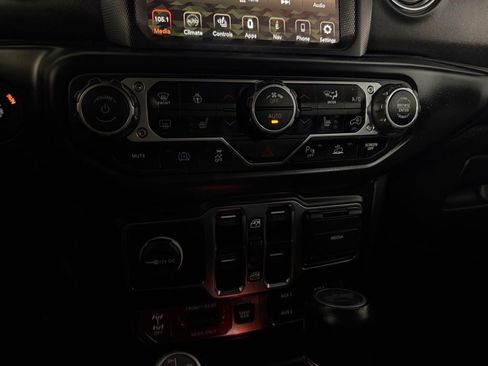 Used 2023 Jeep Wrangler Unlimited Rubicon 4xe w/ Safety Group AWD/4WD image 23