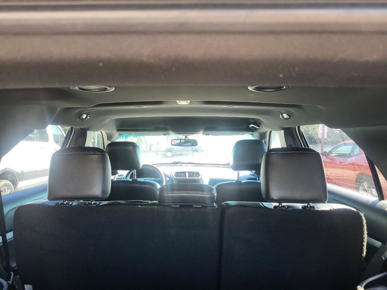 Used 2016 Ford Explorer XLT w/ Equipment Group 202A FWD image 27