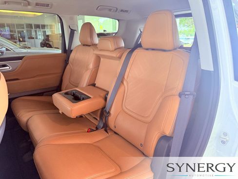 Certified 2026 INFINITI QX80 Luxe w/ Cargo Package AWD/4WD image 30