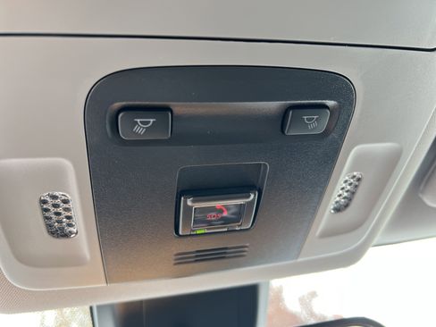 Certified 2022 Toyota Camry LE image 5