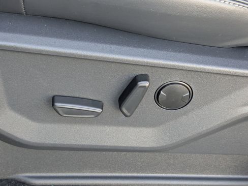 New 2025 Ford Expedition Platinum w/ Stealth Performance Package image 23