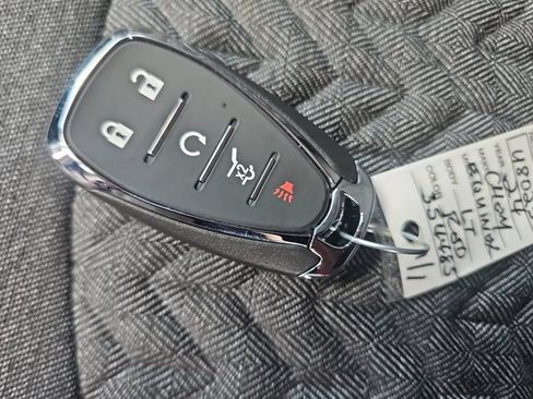 Used 2024 Chevrolet Equinox LT FWD image 29