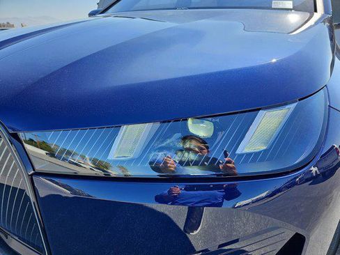 New 2026 BMW iX xDrive45 w/ Premium Package image 31